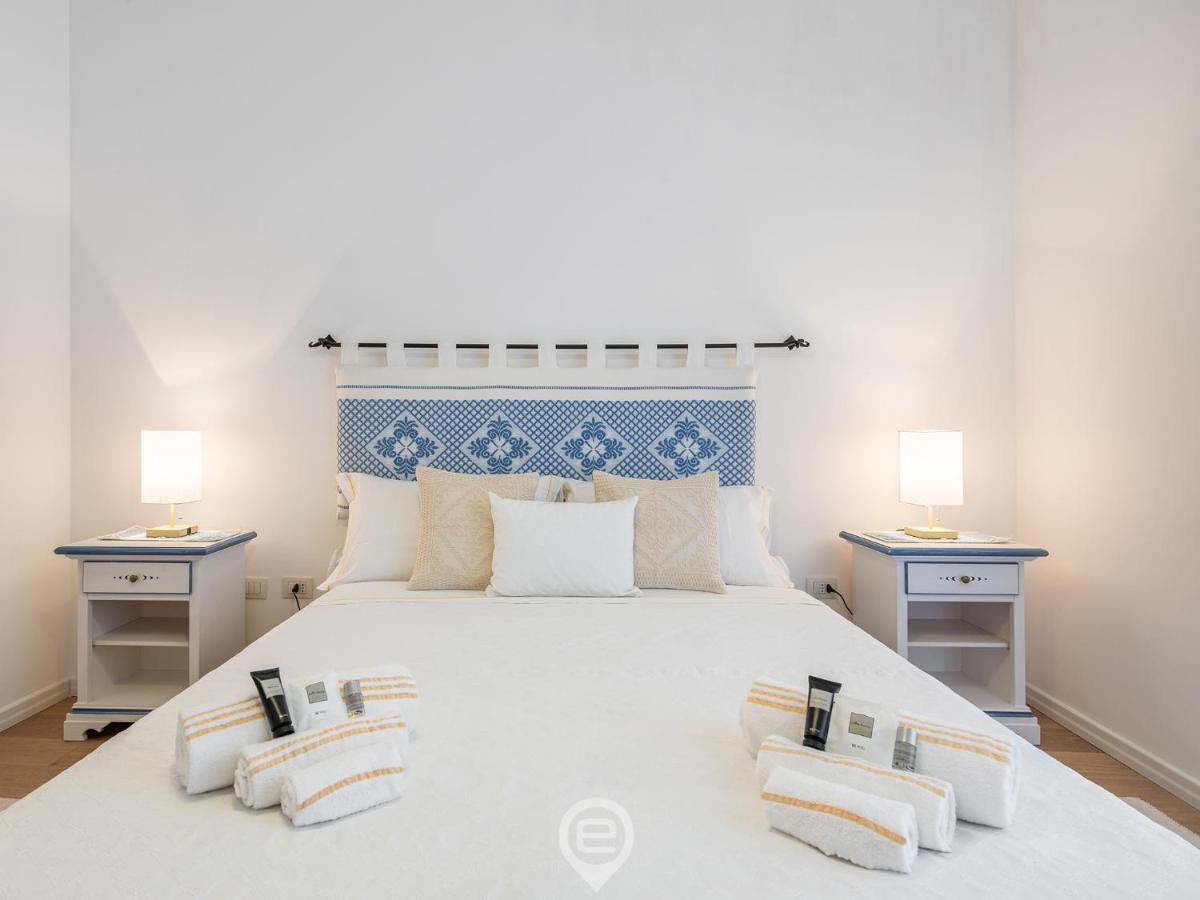 Apartamento La Finestra Sul Corso Cagliari Exterior foto