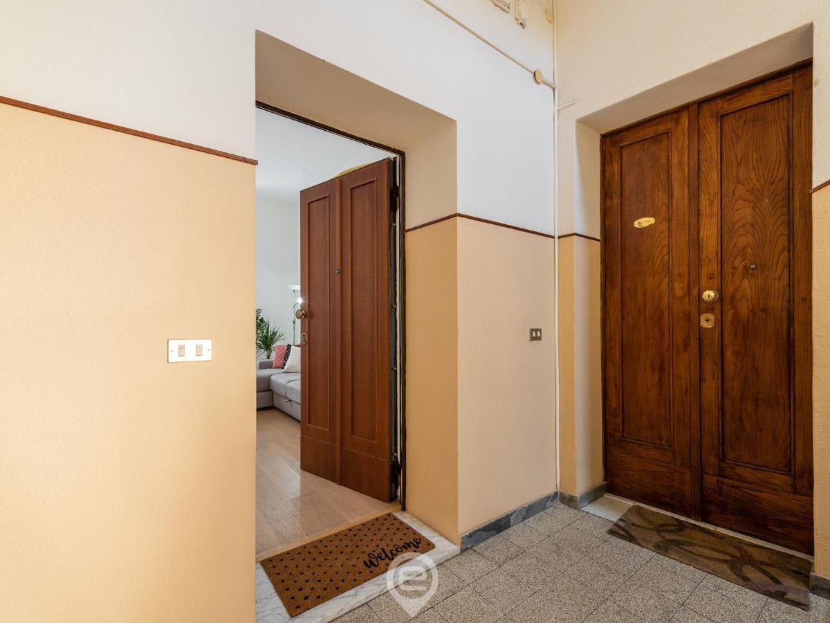 Apartamento La Finestra Sul Corso Cagliari Exterior foto