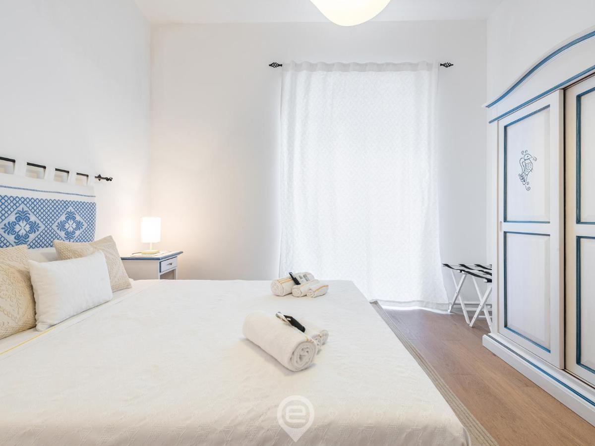 Apartamento La Finestra Sul Corso Cagliari Exterior foto