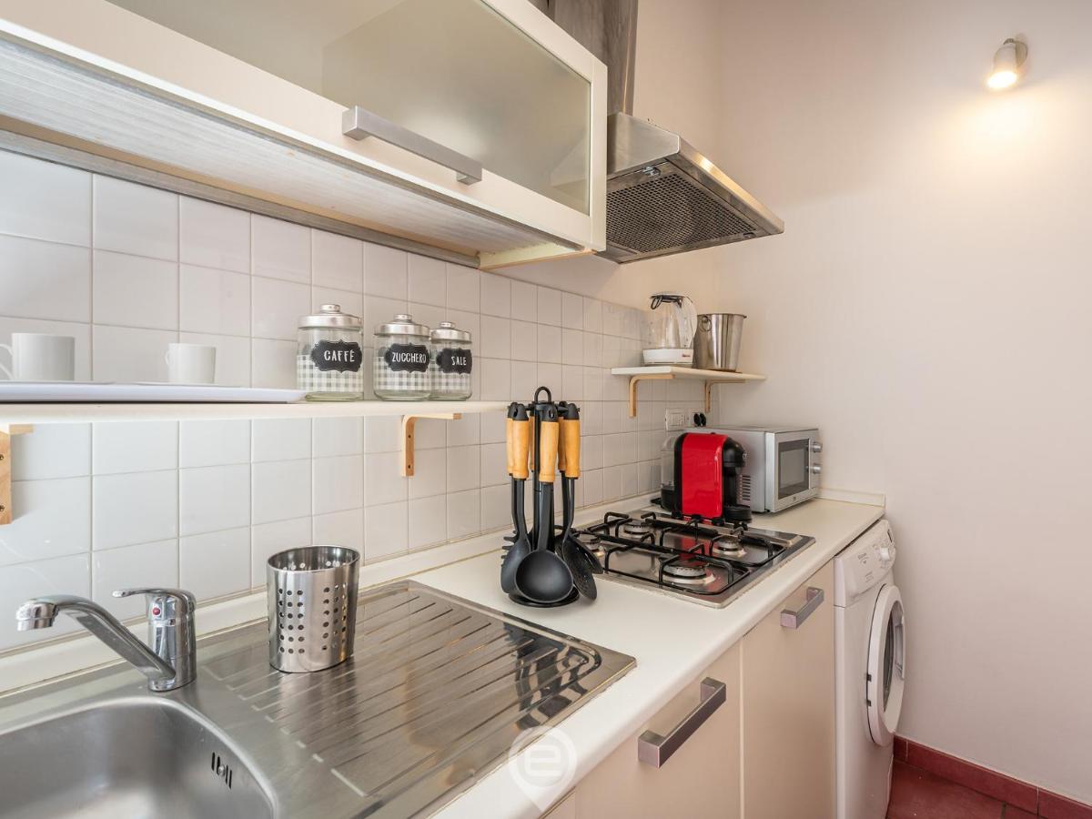 Apartamento La Finestra Sul Corso Cagliari Exterior foto